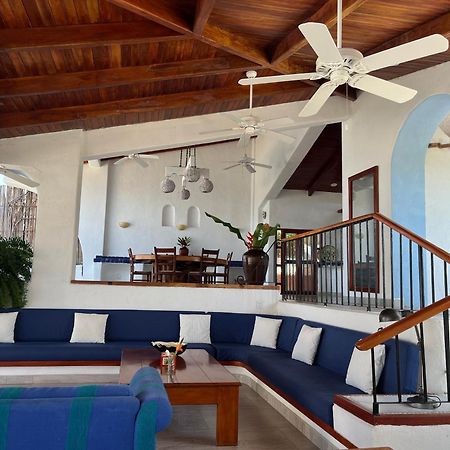 Villa De La Roca Zihuatanejo Exterior photo